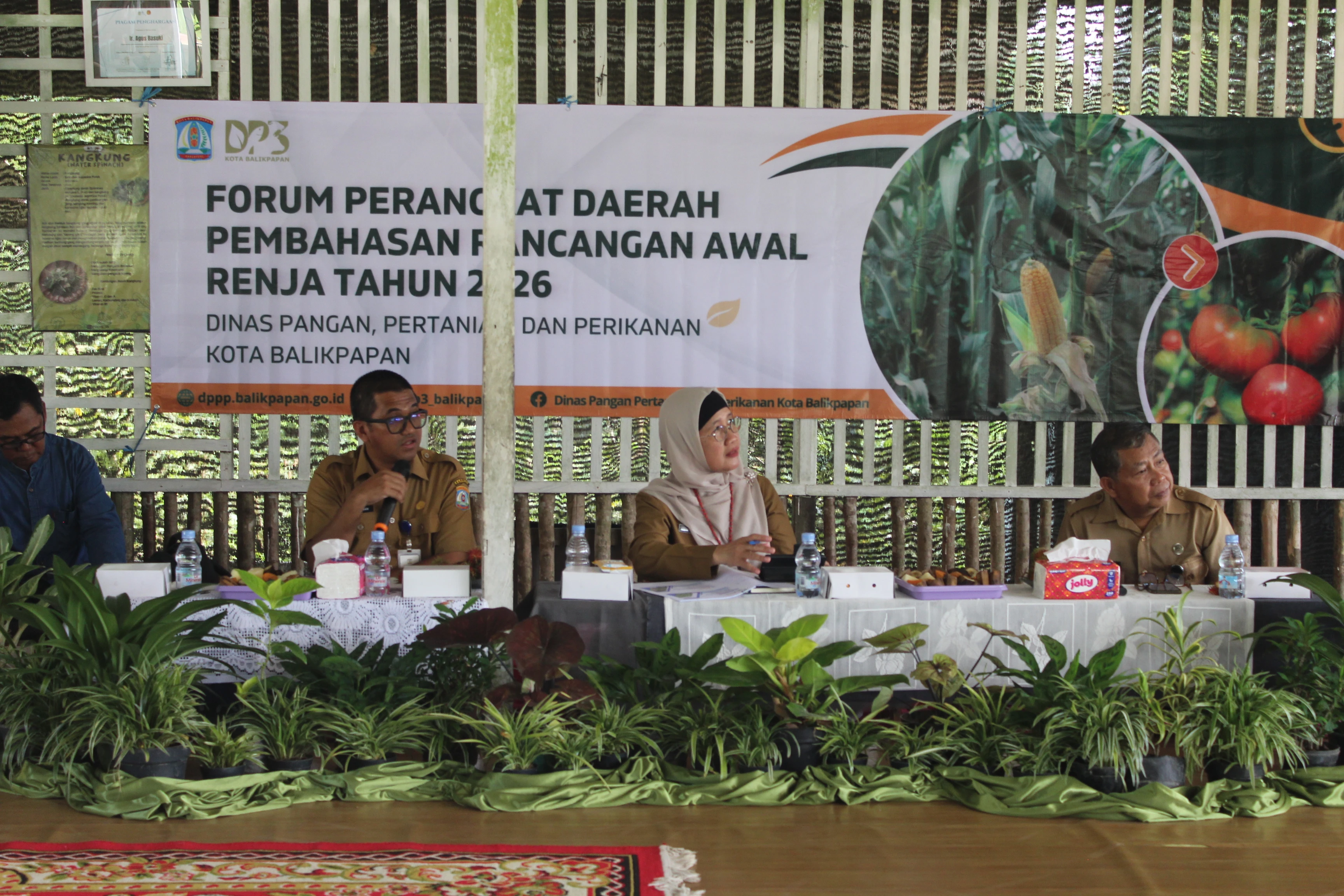 Forum Perangkat Daerah Pembahasan Rancangan Awal RENJA 2026 Dinas Ketahanan Pangan, Pertanian, dan Perikanan Forum Perangkat Daerah Pembahasan Rancangan Awal RENJA 2026 Dinas Ketahanan Pangan, Pertanian, dan Perikanan
