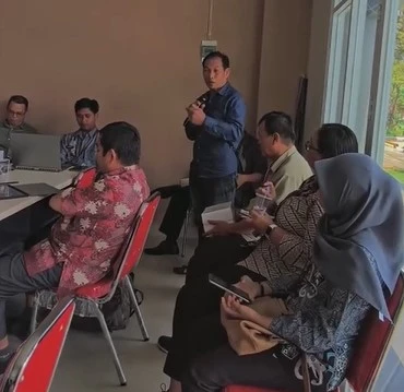Sosialisasi Pemanfaatan Hutan Kemasyarakatan dan Regulasinya Sosialisasi Pemanfaatan Hutan Kemasyarakatan dan Regulasinya